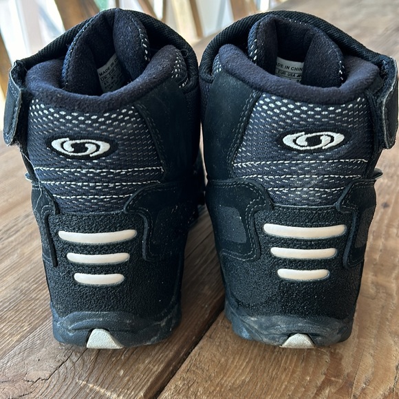 Salomon women’s winter boots - Picture 3 of 4